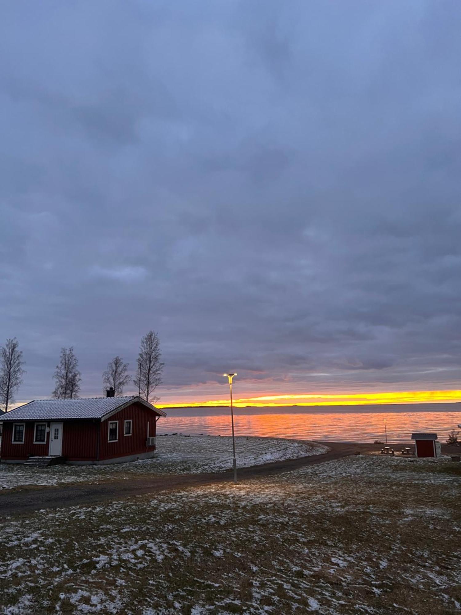 Villa Askevikstugby Sjötorp Esterno foto